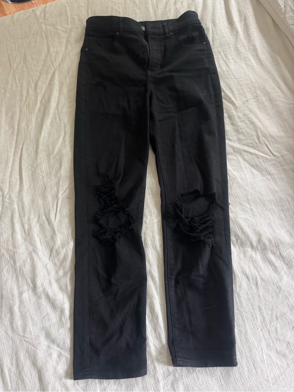 Women’s express black denim jeans, size 2 regular skinny distressed